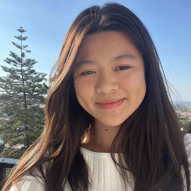 Alice Li Headshot